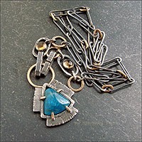 Ожерелье с апатитом сине-бирюзового цвета и цитрином.