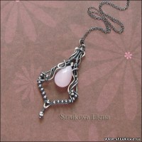 серебряный кулон с розовым кварцем