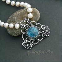 Ожерелье с крупным кулоном с апатитом цвета морской волны