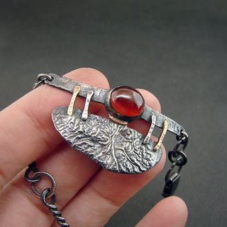 вид на руке, другой ракурс