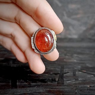 женское кольцо с кварцем