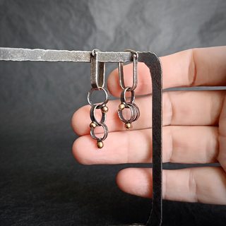 Серьги с подвесками, общий вид, другой ракурс