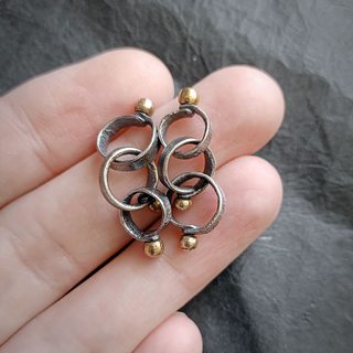 Подвески, крупный план