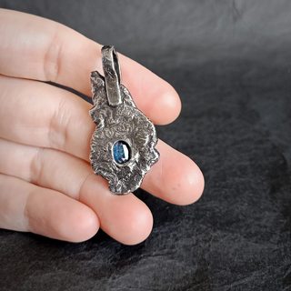 Задняя сторона кулона